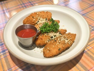 香酥炸雞配蘸醬