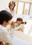 爸爸妈妈与女儿