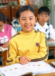 小学生微笑