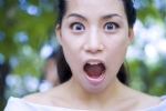 女性惊讶表情