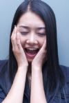 闭眼睛张嘴巴