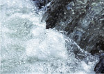 溪水