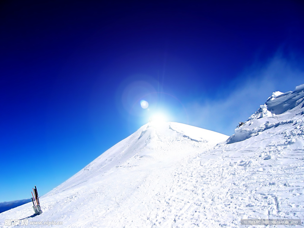 雪山日出