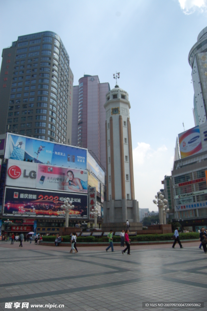 晚霞，在城市