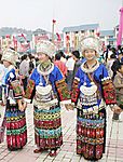 民族服饰