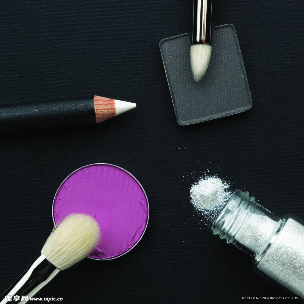 化妆品　女性　高精晰生活用品