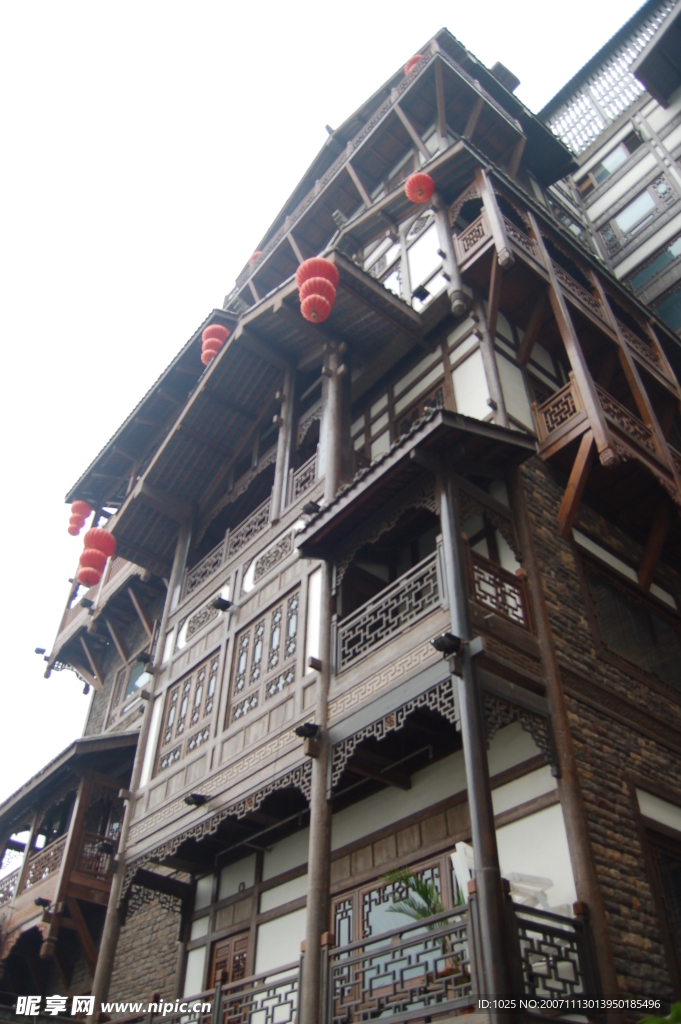 建筑的仰望，城市