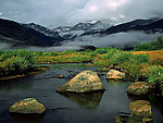 雪山湖泊