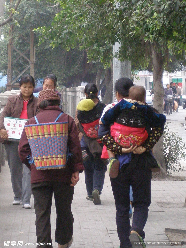 温情母子
