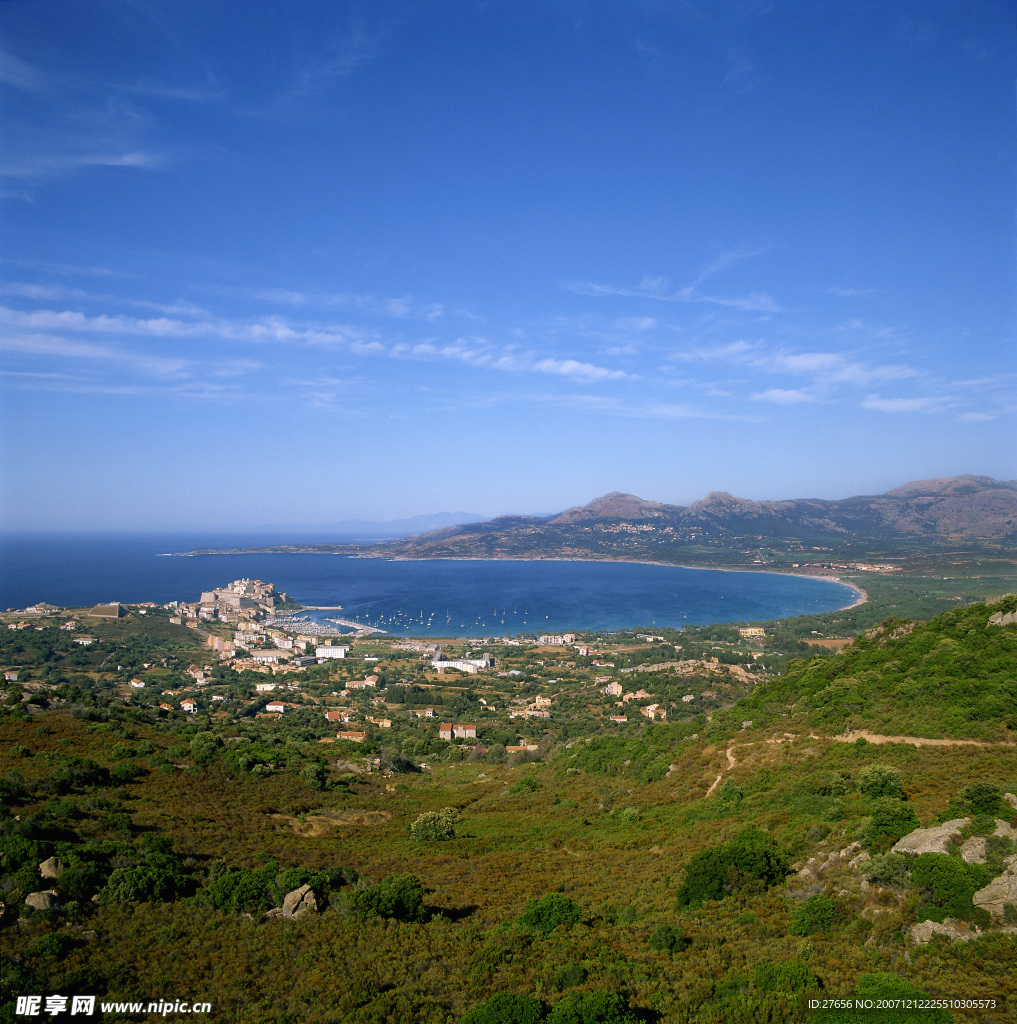 海滨小城远景