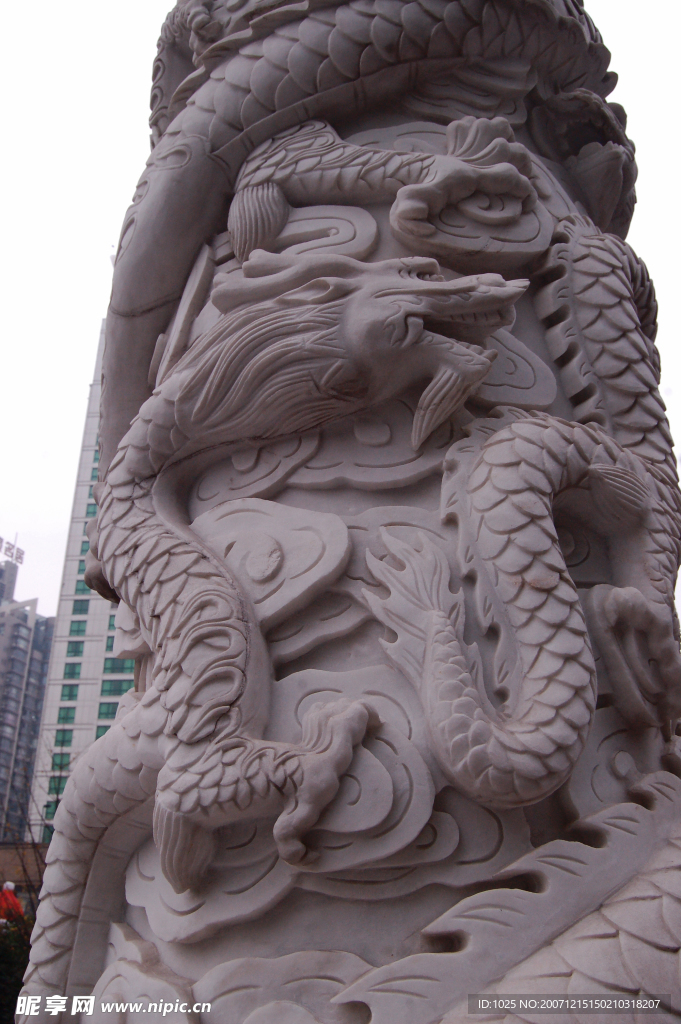 汉白玉雕塑龙3