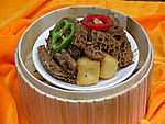 豆卜蒸金钱肚