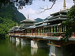广西柳州大龙潭公园风雨桥