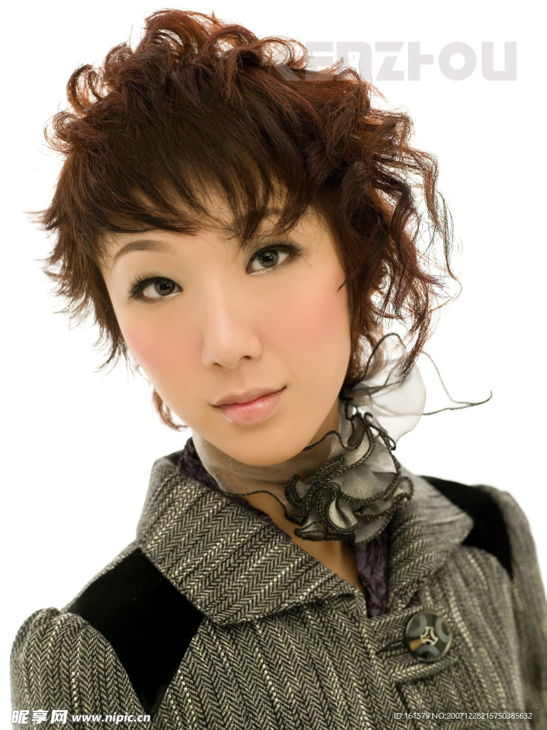 亚洲女性