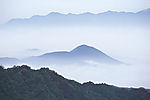 苍茫群山
