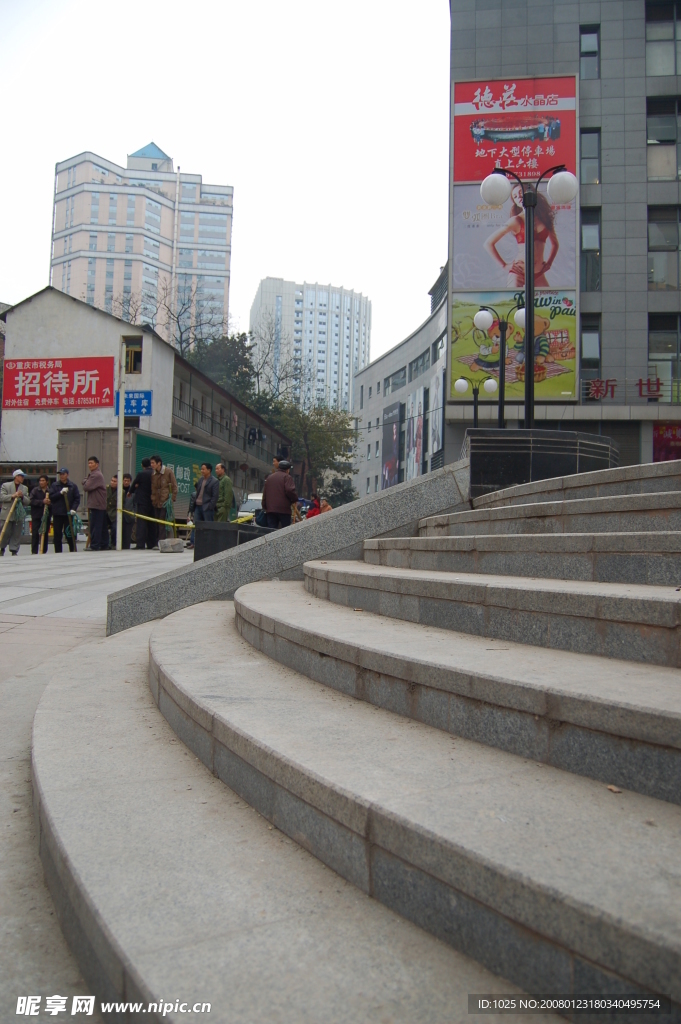 重庆江北未来大厦前的阶梯