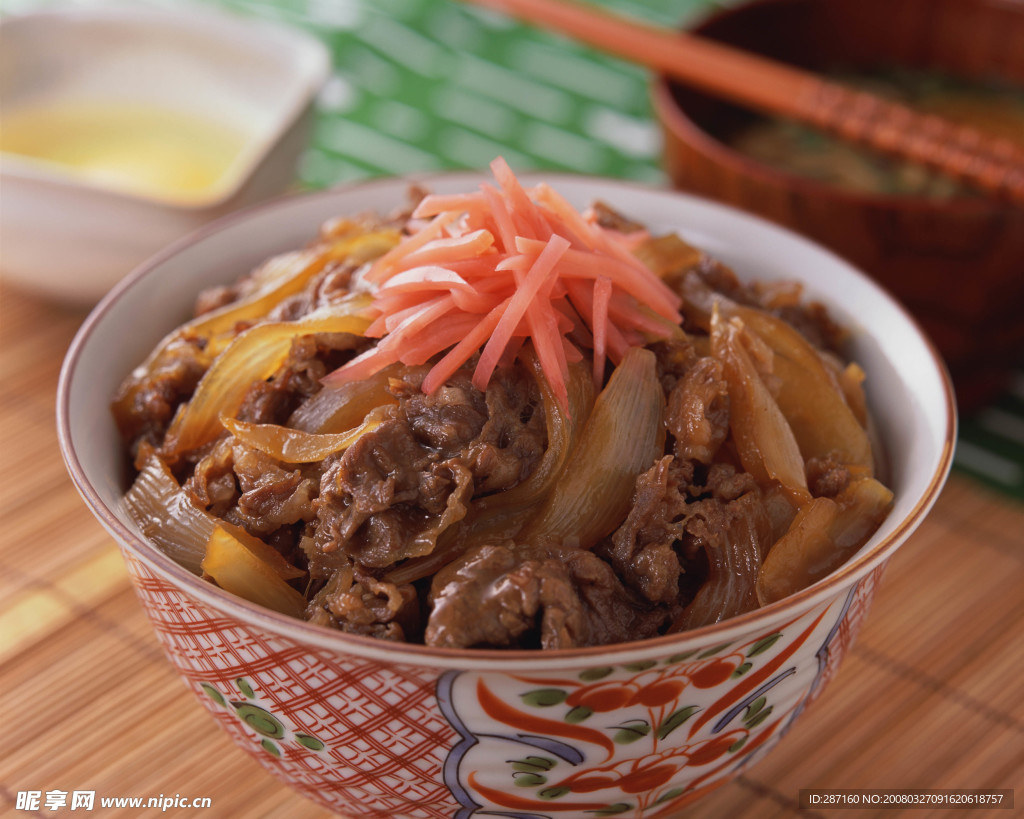 中式洋葱牛肉饭