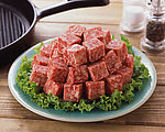 生牛肉丁