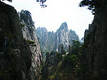 黄山峭壁