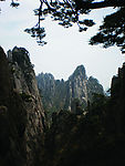 黄山峭壁