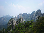 黄山峭壁