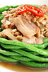 豆酱花肉焖白豆角