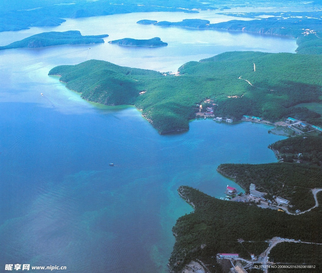 镜泊湖