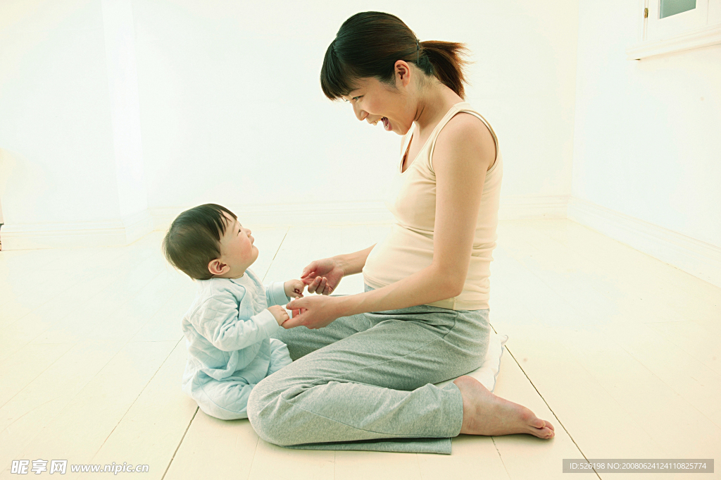 孕妇与婴儿