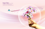 手拿鲜花