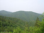 层峦叠翠
