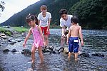 浅流嬉戏