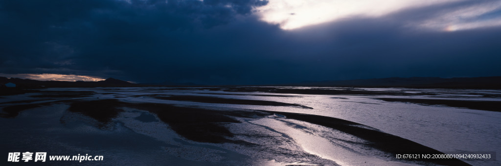 河流
