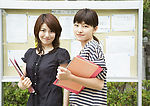 两个女孩