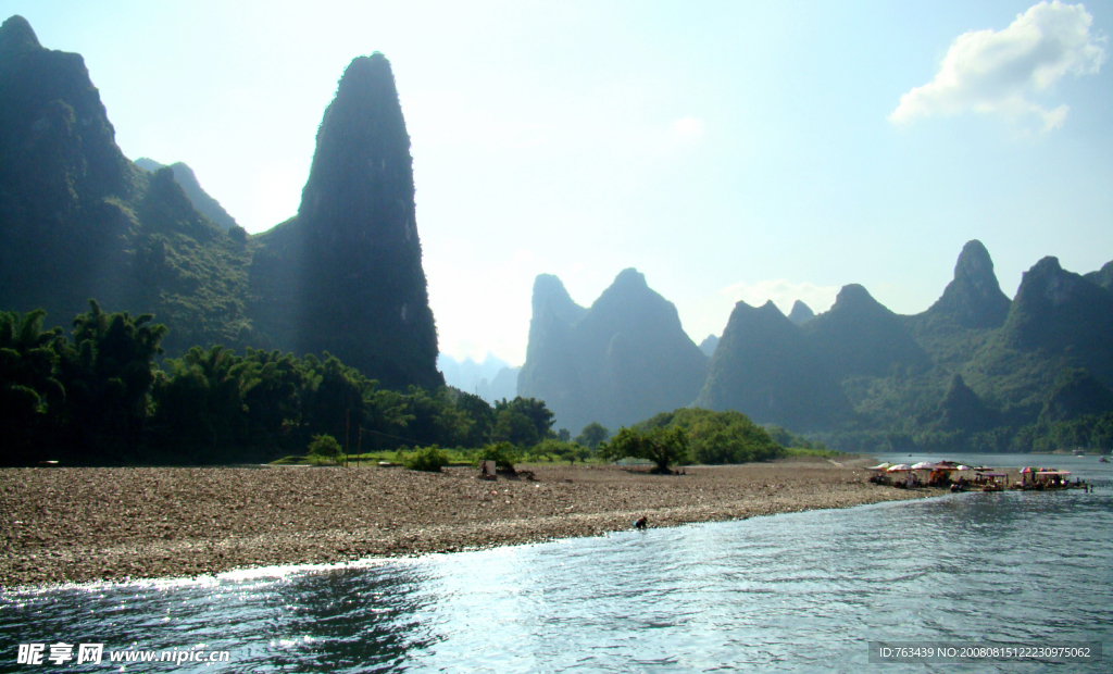 漓江群峰