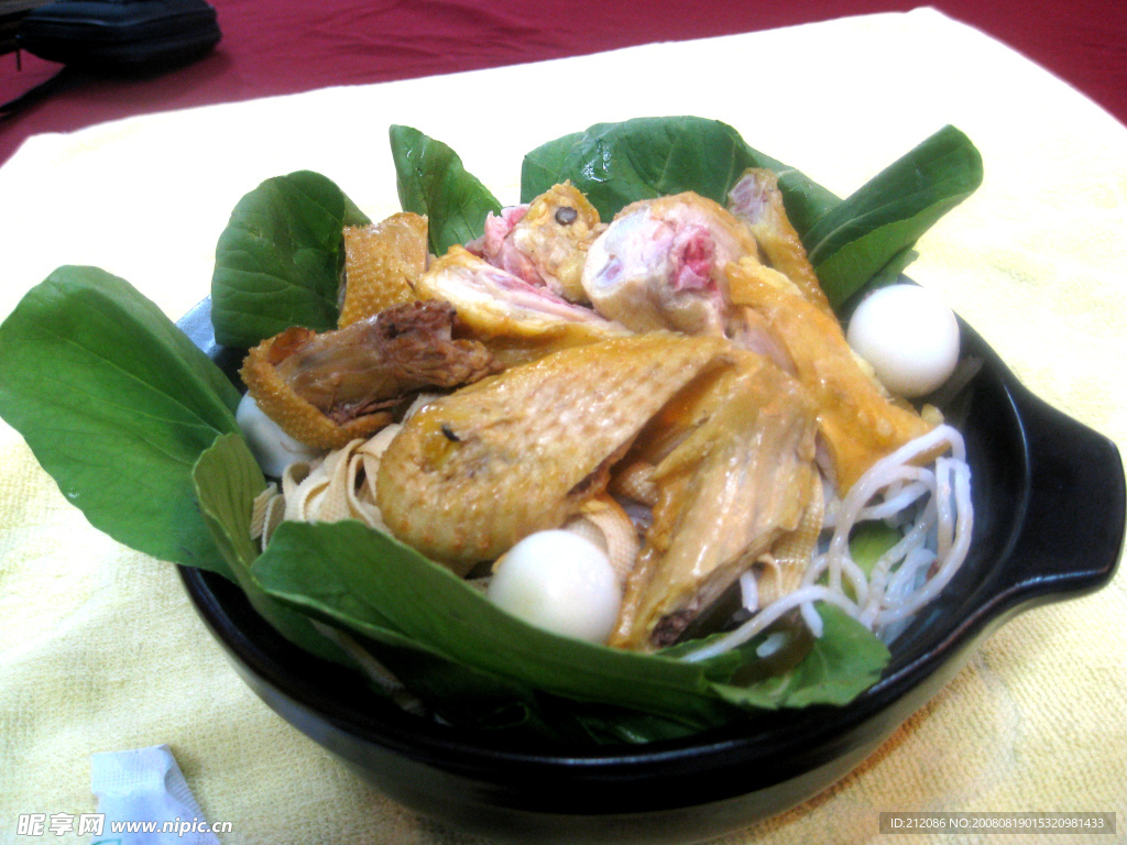 鸡块砂锅粉