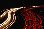 夜幕下的公路