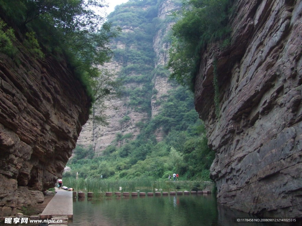 龙潭峡谷