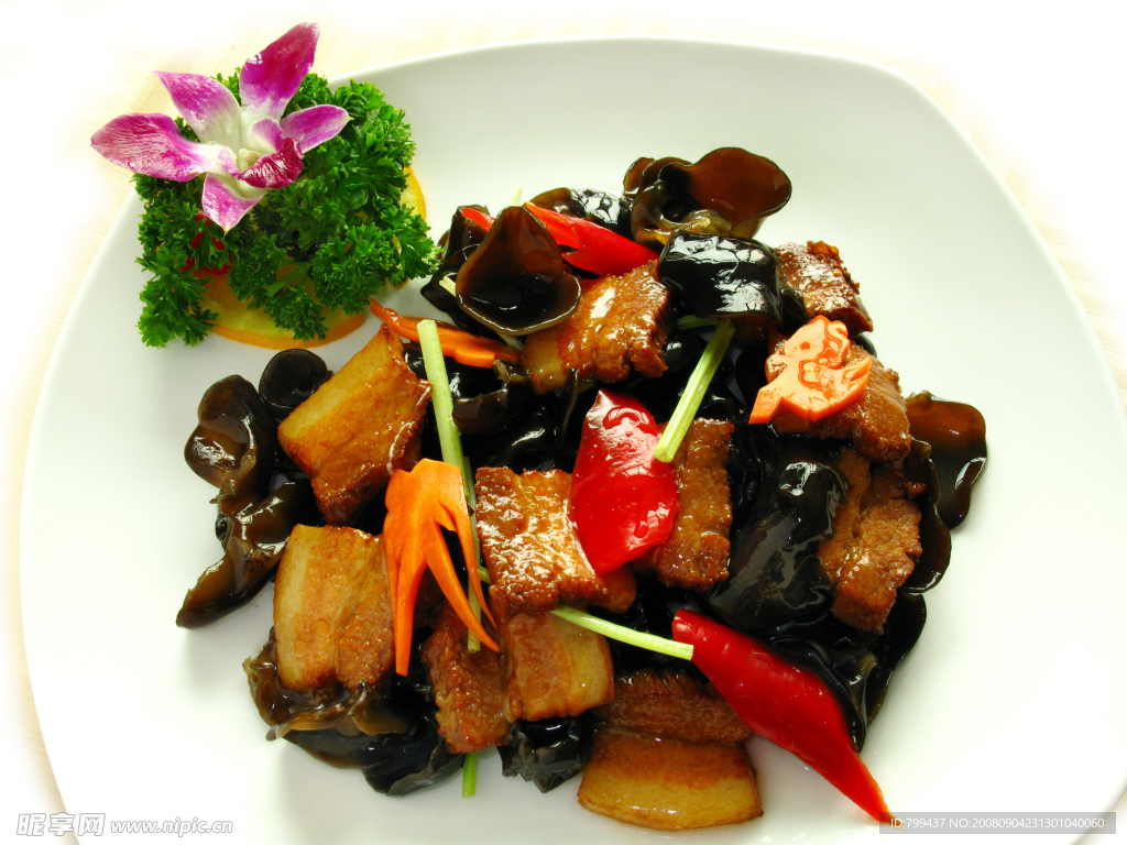 木耳香芹炒咸肉