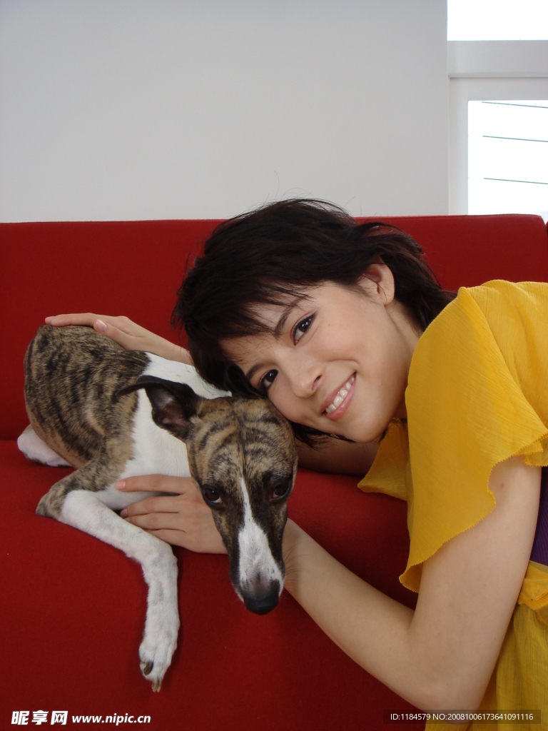 美女狗
