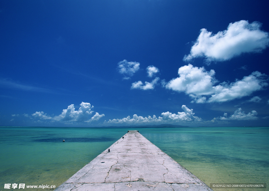 海边天空