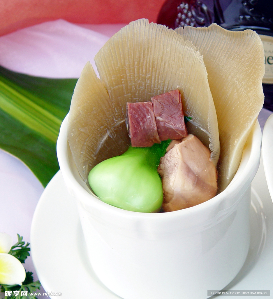 菜胆炖鲍翅