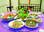 中式宴会酒桌布置