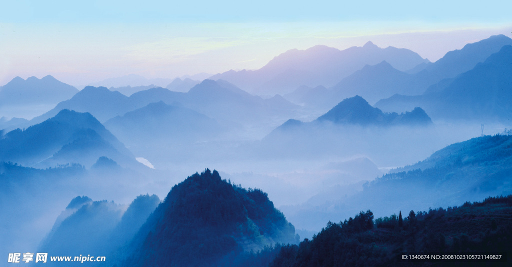 蓝色天姥山