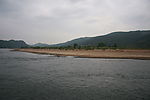 小河流水