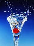 水 H2O 水珠 水果落水 喷溅