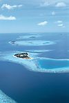 夏威夷海岛风光 海水沙滩椰树蓝天白云