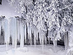 雪岩