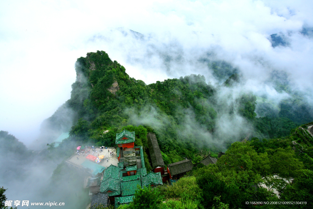 武当山雾景