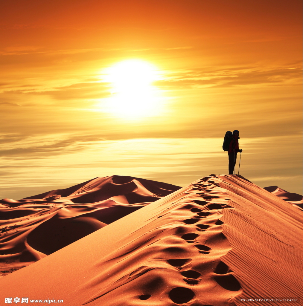 黄昏沙漠图片素材