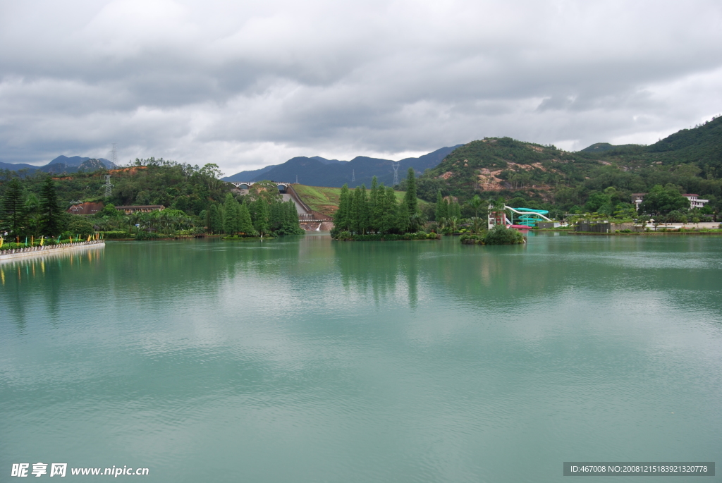 湖泊 水 山